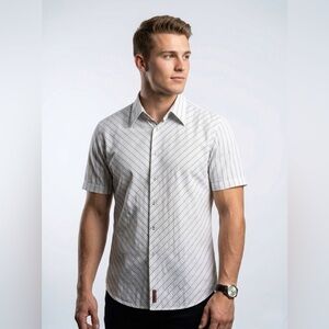 133 TOMMY HILFIGER [Red Label] Men's Short Sleeve Stripe Shirt - White, Large